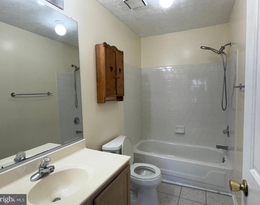 9324 Daly Court - Photo Thumbnail 21