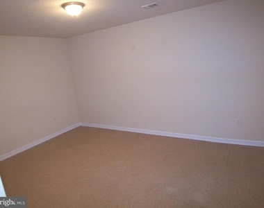 1609 Honeysuckle Drive - Photo Thumbnail 28