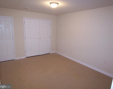 1609 Honeysuckle Drive - Photo Thumbnail 27