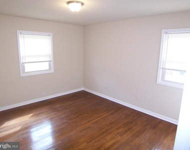 1609 Honeysuckle Drive - Photo Thumbnail 20