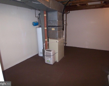 1609 Honeysuckle Drive - Photo Thumbnail 31