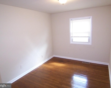 1609 Honeysuckle Drive - Photo Thumbnail 19