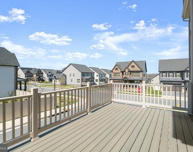 6072 Fallfish Court - Photo Thumbnail 17
