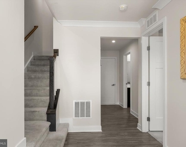 6072 Fallfish Court - Photo Thumbnail 13