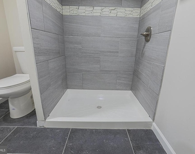 6512 Golden Ring Road - Photo Thumbnail 34