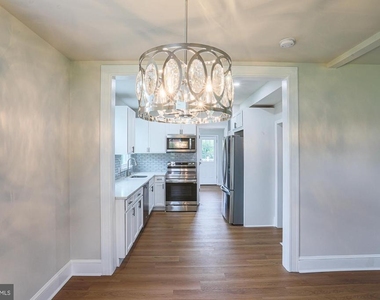 6512 Golden Ring Road - Photo Thumbnail 3