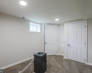 6512 Golden Ring Road - Photo Thumbnail 30