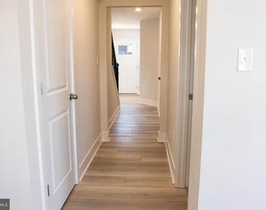 1807 Smith Island Rd - Photo Thumbnail 5