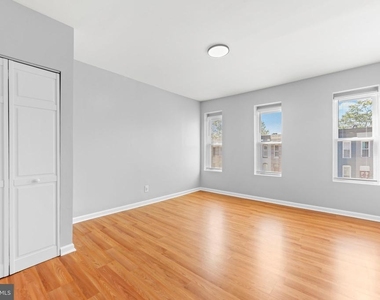 1629 N Wolfe Street - Photo Thumbnail 14