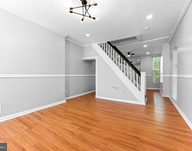 1629 N Wolfe Street - Photo Thumbnail 3