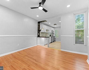 1629 N Wolfe Street - Photo Thumbnail 7