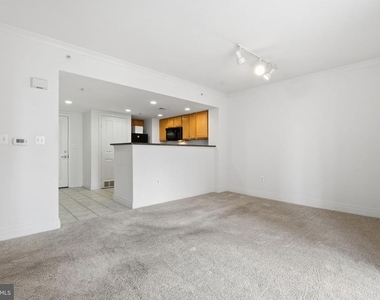 414 Water Street - Photo Thumbnail 1