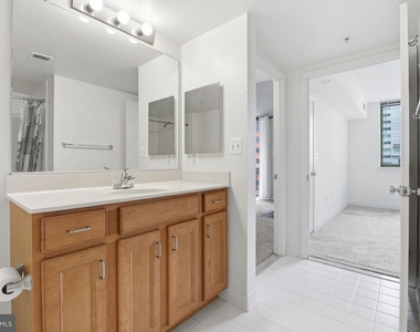 414 Water Street - Photo Thumbnail 17