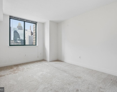 414 Water Street - Photo Thumbnail 11