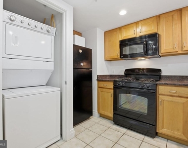 414 Water Street - Photo Thumbnail 10