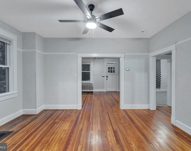 3704 Coolidge Avenue - Photo Thumbnail 4
