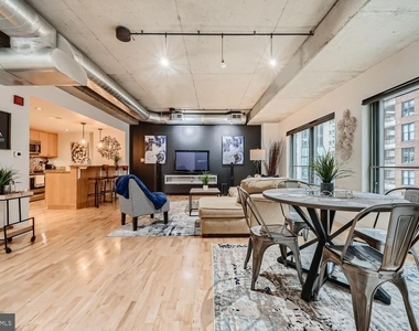 850 Aliceanna Street - Photo Thumbnail 3