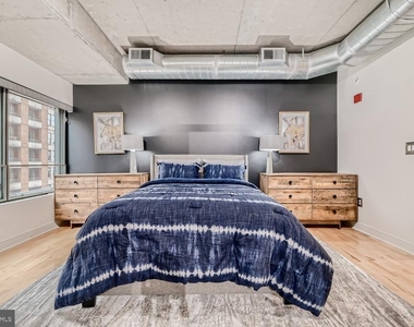 850 Aliceanna Street - Photo Thumbnail 17