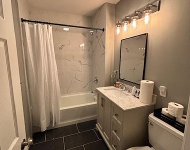 537 N Mechanic Street - Photo Thumbnail 3