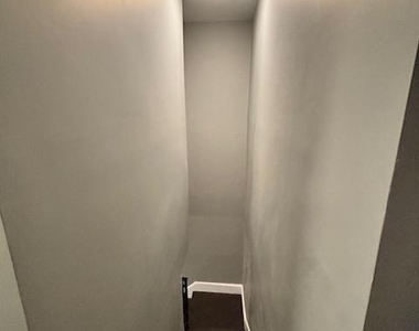 537 N Mechanic Street - Photo Thumbnail 10