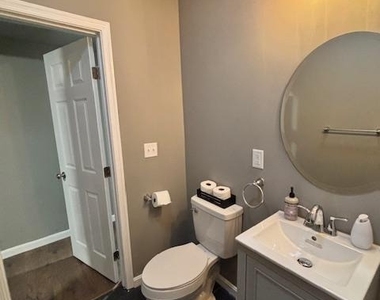 537 N Mechanic Street - Photo Thumbnail 6