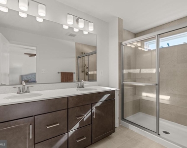1605 Aster Lane - Photo Thumbnail 23