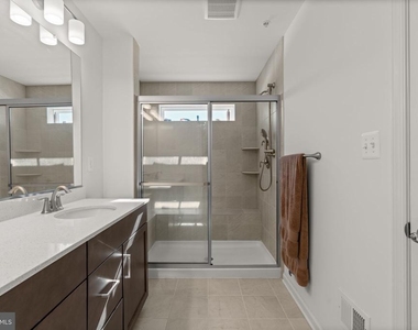 1605 Aster Lane - Photo Thumbnail 24