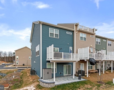 1605 Aster Lane - Photo Thumbnail 41
