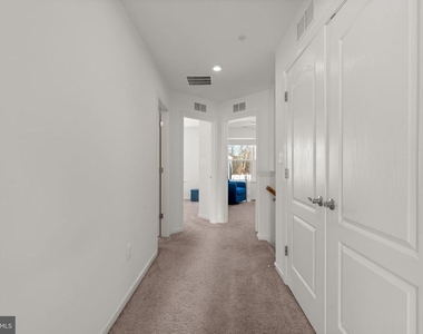 1605 Aster Lane - Photo Thumbnail 27