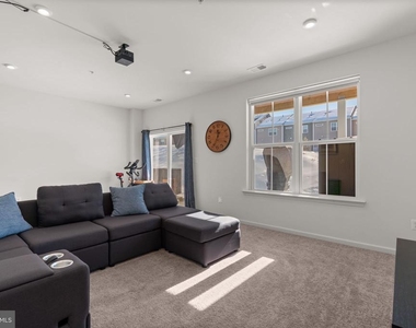 1605 Aster Lane - Photo Thumbnail 36