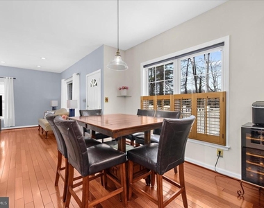 92 Clifford Boulevard - Photo Thumbnail 12