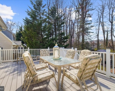 92 Clifford Boulevard - Photo Thumbnail 42