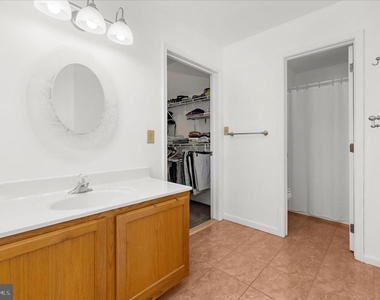 92 Clifford Boulevard - Photo Thumbnail 21