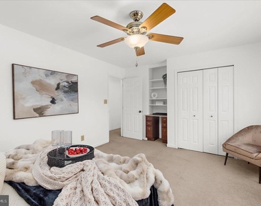 92 Clifford Boulevard - Photo Thumbnail 24