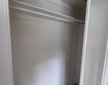 802 Coxswain Way - Photo Thumbnail 18