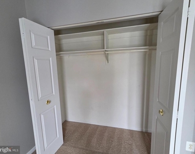802 Coxswain Way - Photo Thumbnail 16