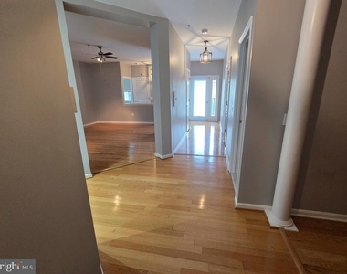802 Coxswain Way - Photo Thumbnail 11