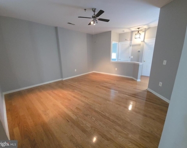 802 Coxswain Way - Photo Thumbnail 9
