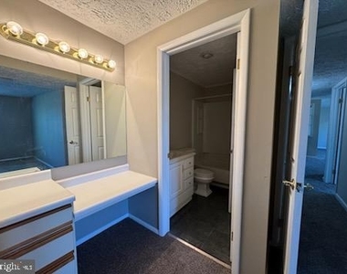 8036 Abbey Court - Photo Thumbnail 6