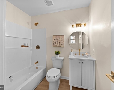 1512 Lincoln Road - Photo Thumbnail 8