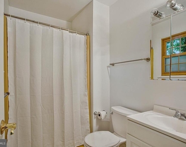 607 Ridge Drive - Photo Thumbnail 11
