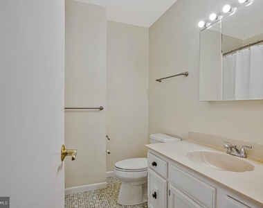 607 Ridge Drive - Photo Thumbnail 9