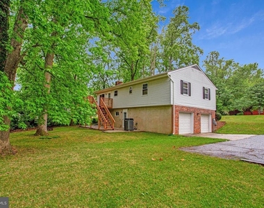 607 Ridge Drive - Photo Thumbnail 24