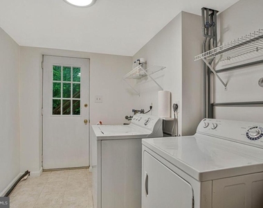 607 Ridge Drive - Photo Thumbnail 21