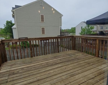 2419 Warm Spring Way - Photo Thumbnail 7