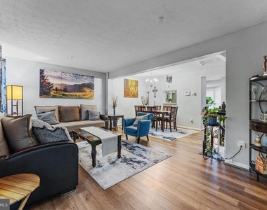 7840 Foxfarm Lane - Photo Thumbnail 21