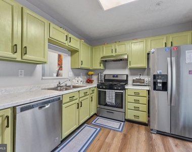 7840 Foxfarm Lane - Photo Thumbnail 27