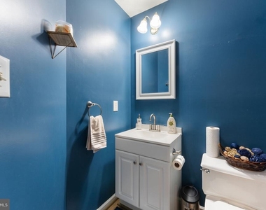 7840 Foxfarm Lane - Photo Thumbnail 18