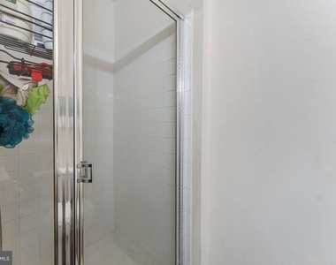 7840 Foxfarm Lane - Photo Thumbnail 14