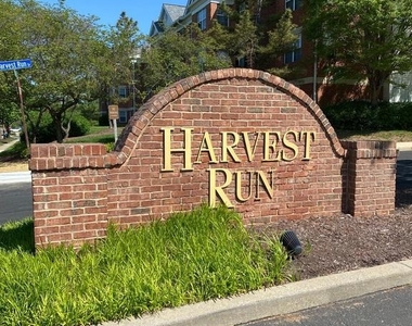2406 Forest Edge Court - Photo Thumbnail 15